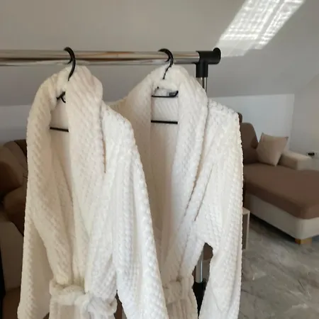 Zerko Marjetka With Wellness Bookable Separately Апартаменты Mirna