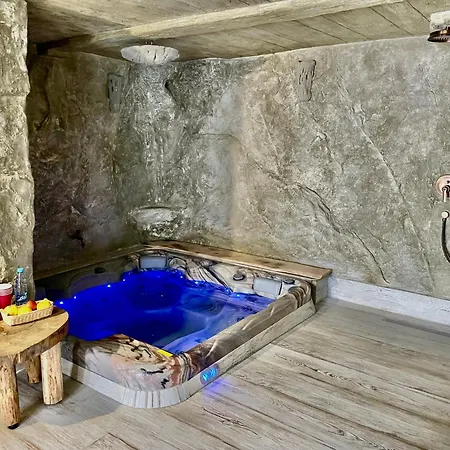 아파트 Zerko Marjetka With 3h Jacuzzi For Free Mirna